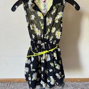 Knitworks Black with White Daisy pattern, Yellow Belt Dress    8484